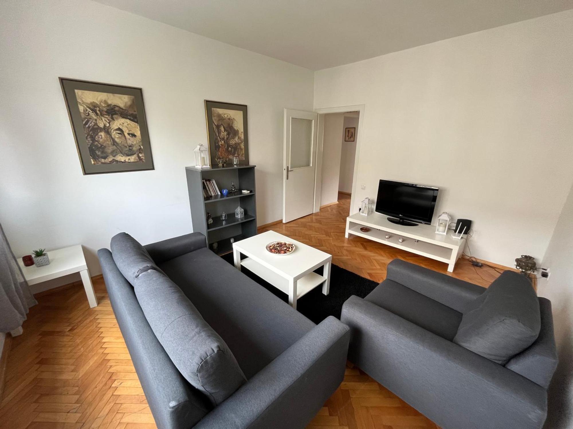 Central M - 5 Apartments Skopje Exteriör bild